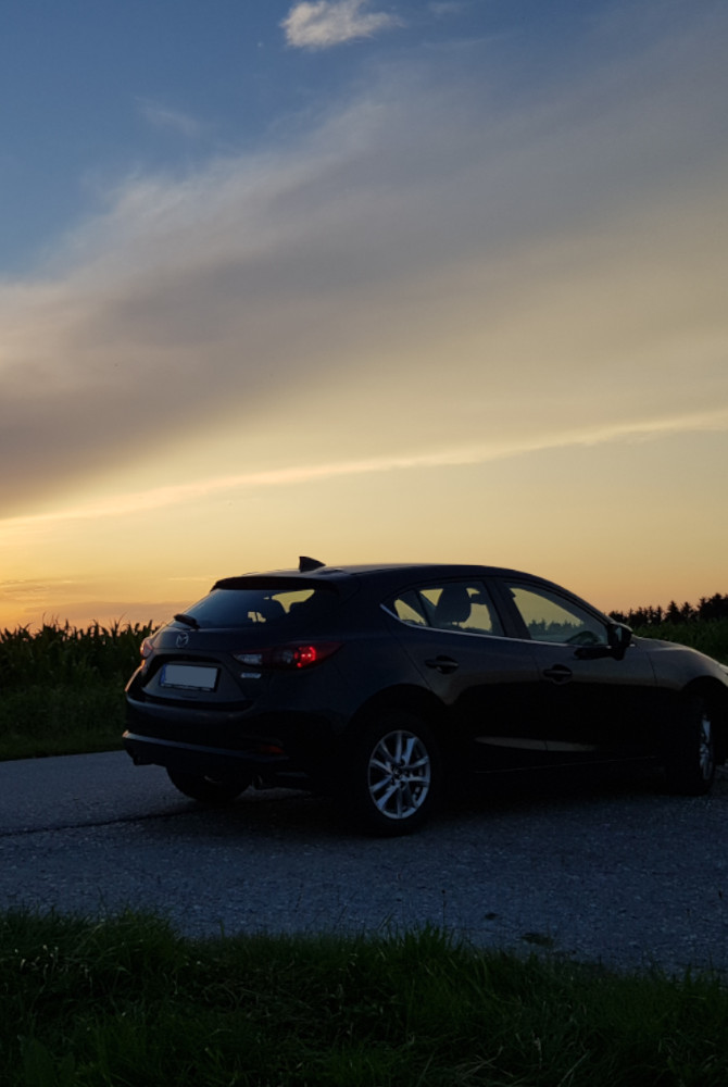 Mazda V9